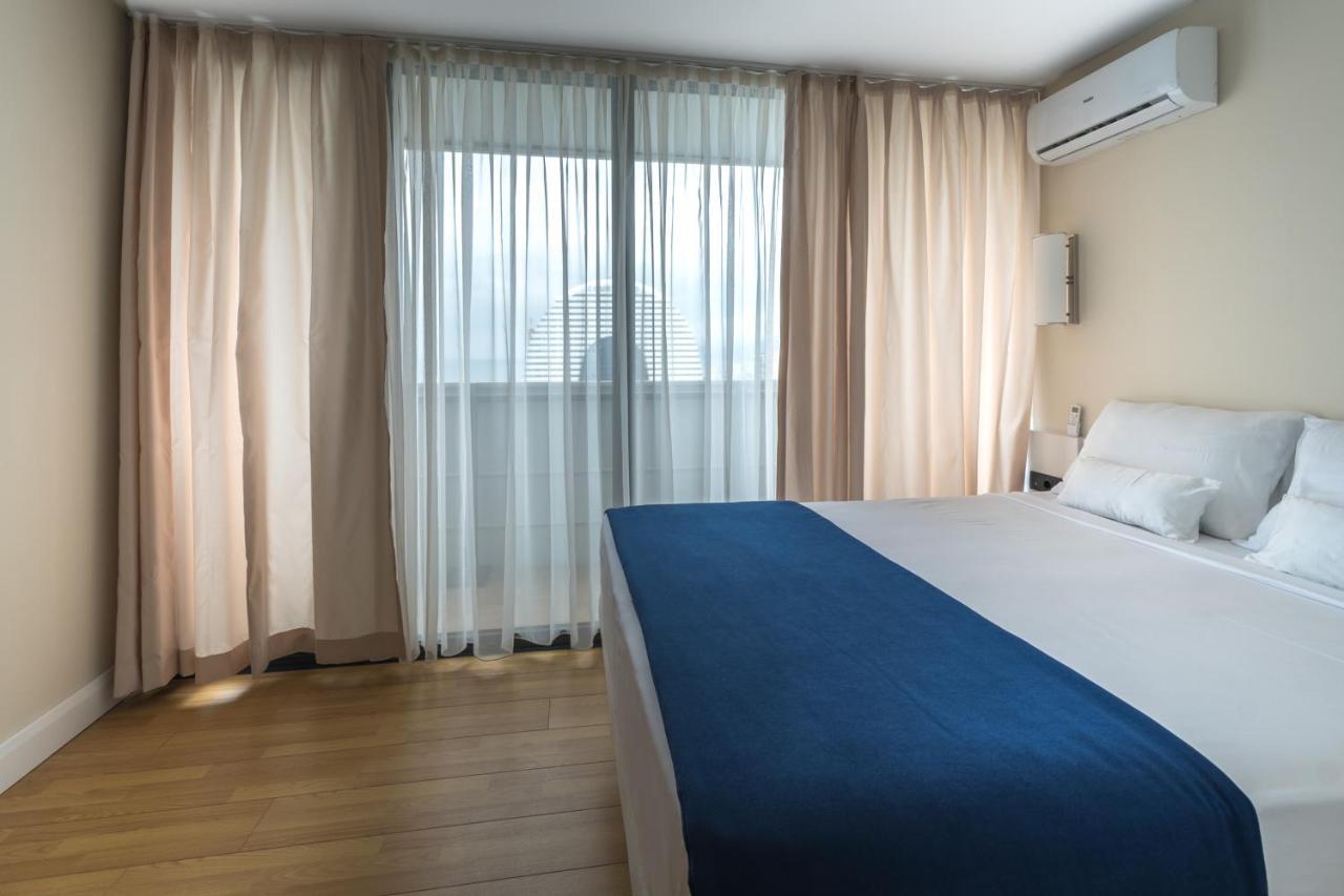 Orbi City Hotel Official 巴统 外观 照片