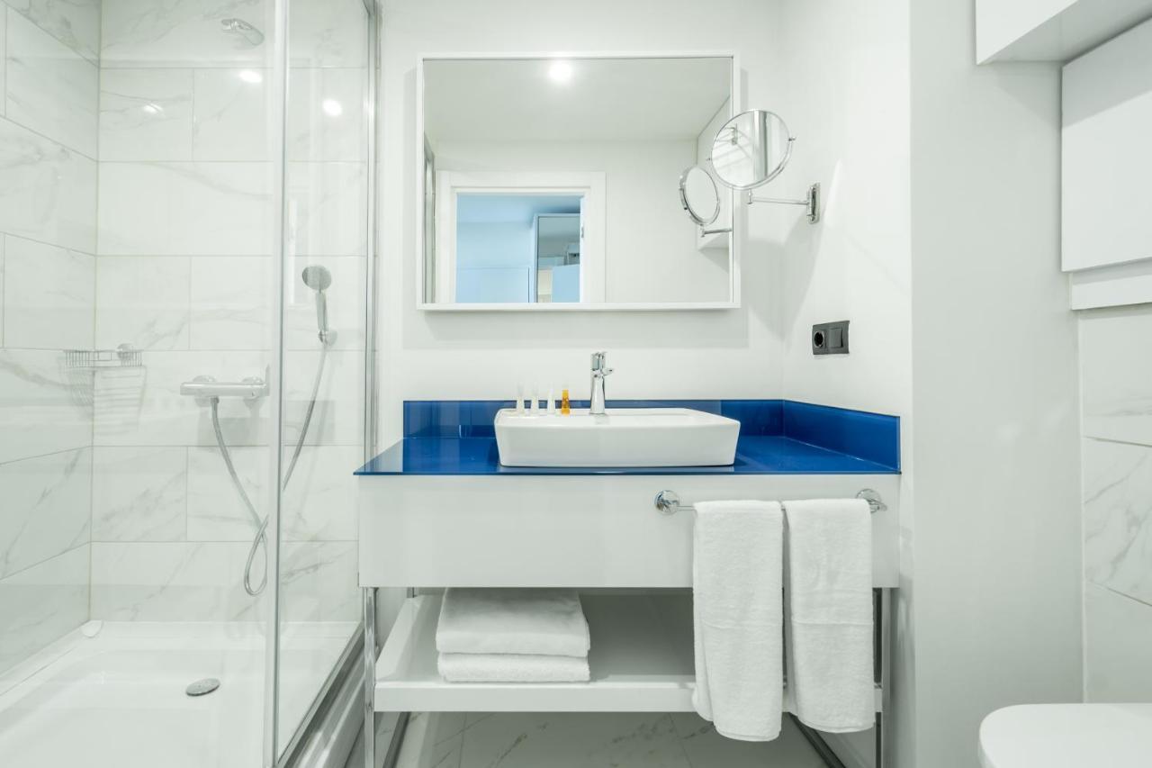 Orbi City Hotel Official 巴统 外观 照片