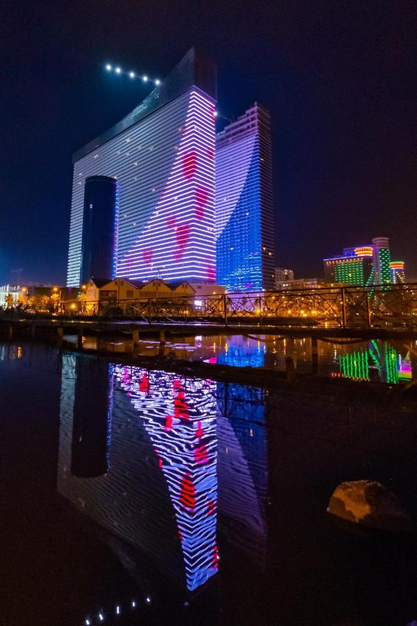 Orbi City Hotel Official 巴统 外观 照片