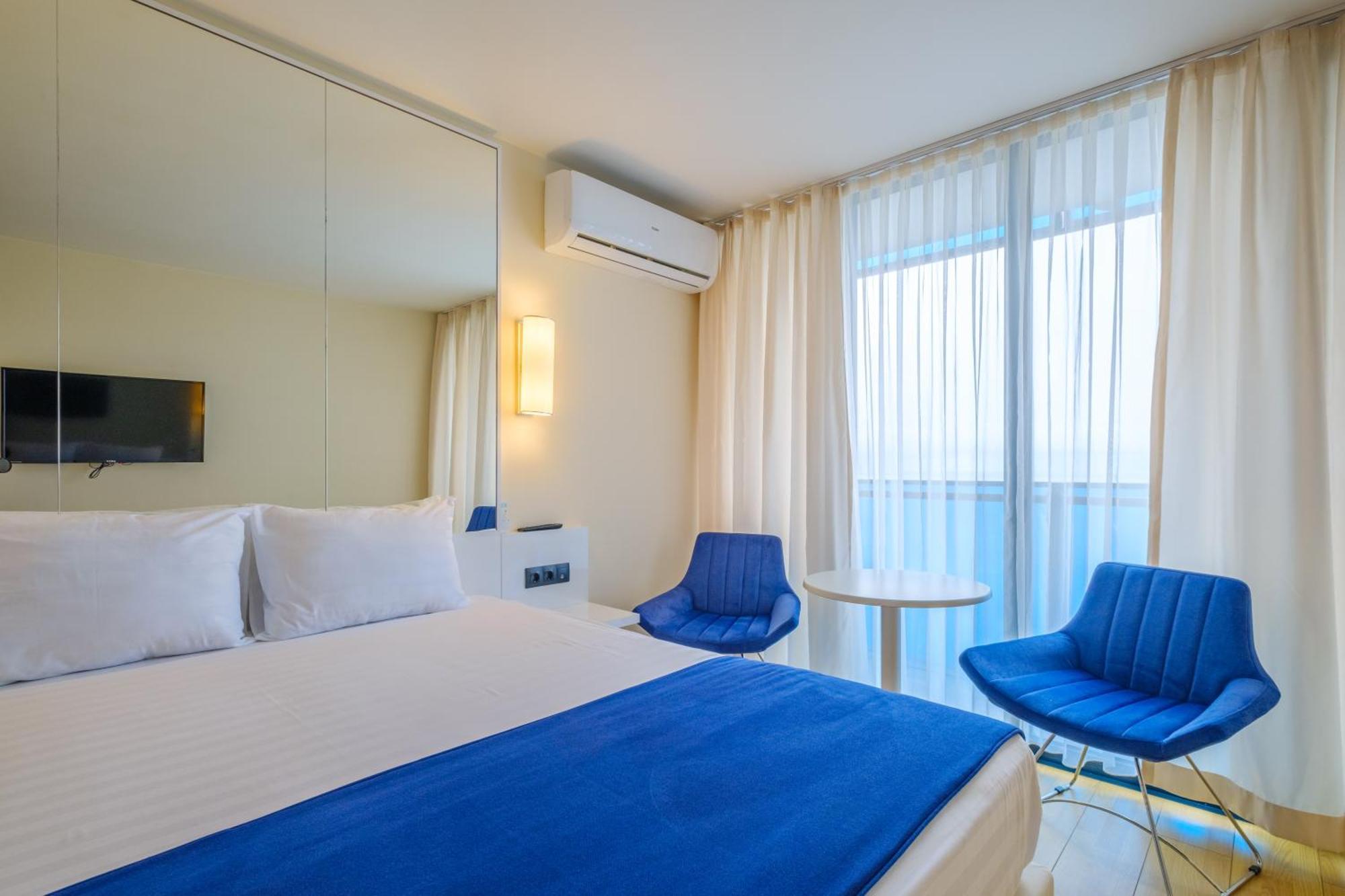 Orbi City Hotel Official 巴统 外观 照片